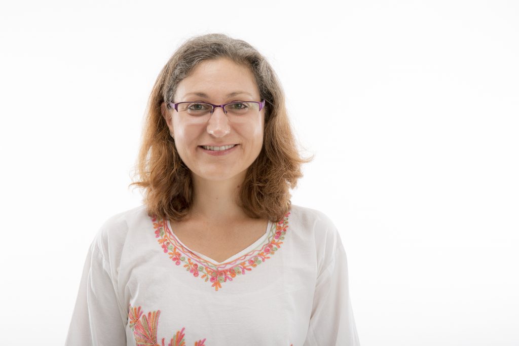 Alexandra Missirlian, Prema veda, école, aromathérapie, ayurvéda, suisse romande, cours, formation